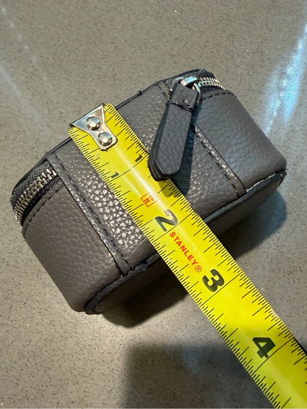 Vera Bradley compact gray